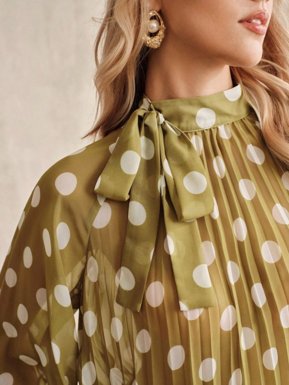 Green Polka Dot Chiffon Tie-Neck Pleated Bishop Sleeve Top - Picture 3 of 8